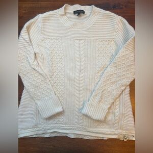 Banana Republic Womens Crew Neck Wool Bend Cable Knit  Sweater S